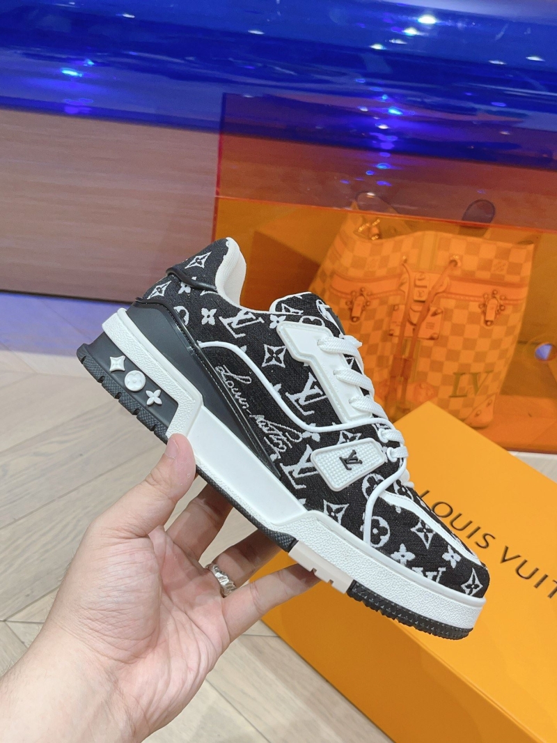 Louis Vuitton Trainer Sneaker